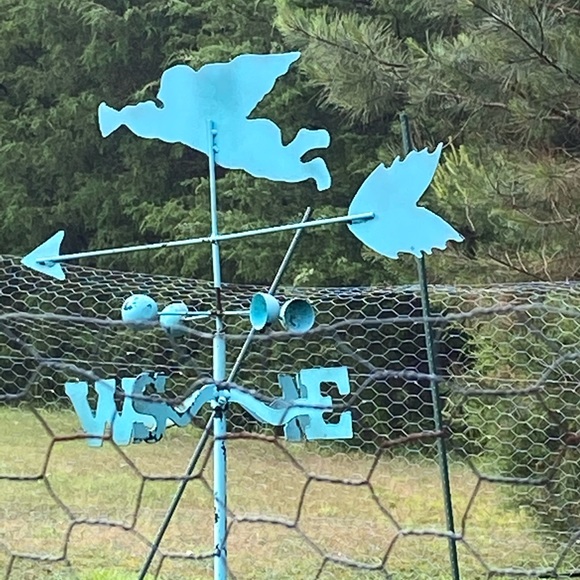 CLEARING OUT CLOSET SALE ๐บ - Picture 9 of 12